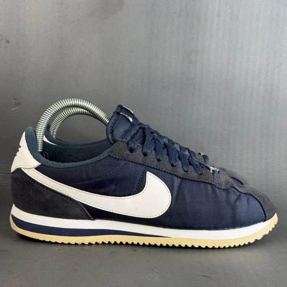 Nike Cortez Basic Nylon athletic sneaker shoes womens size 7.5